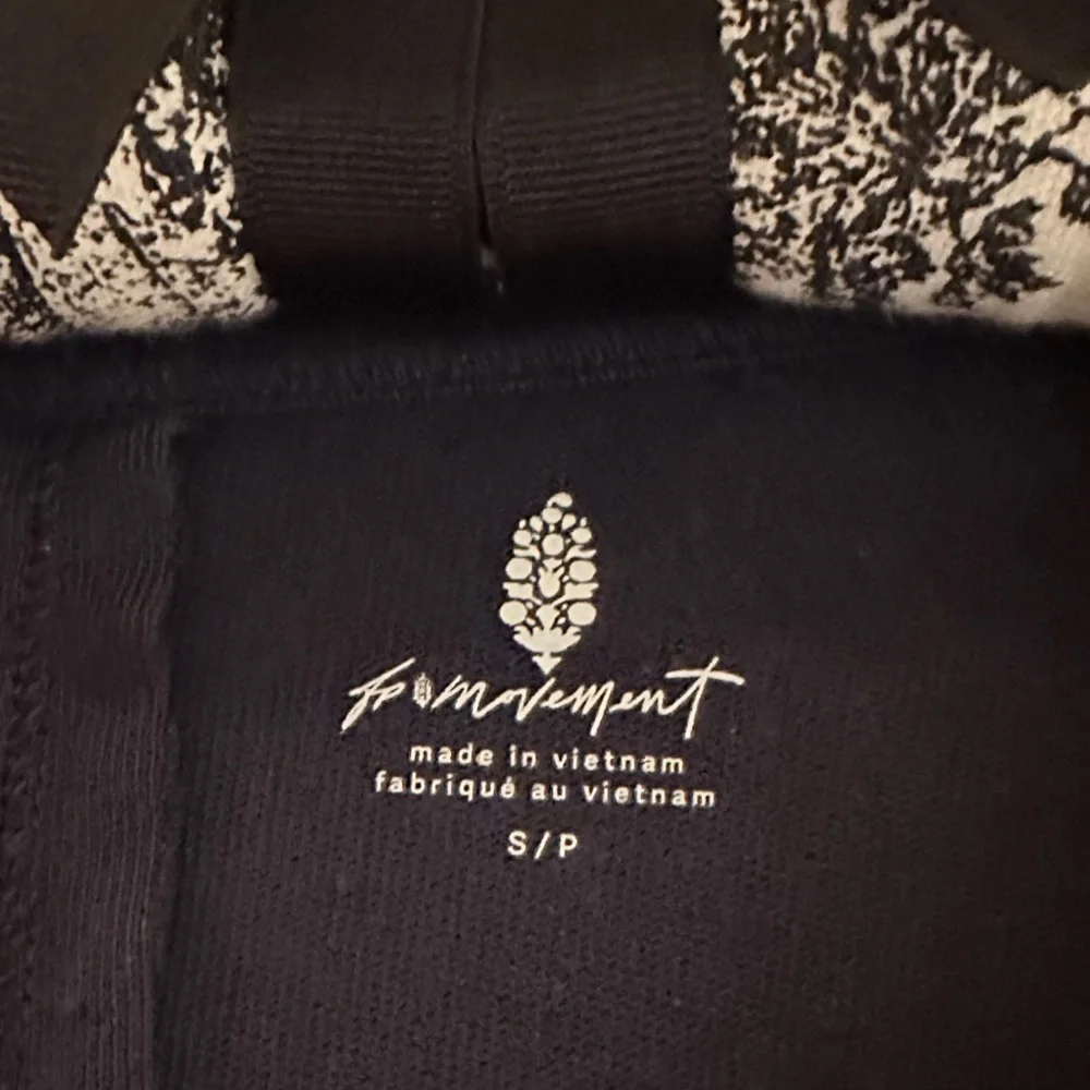 FP Movement by Free People Dark Blue Short Sleeve Tee size S - Picture 2 of 5